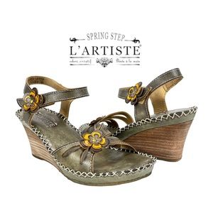Spring Step L’Artiste | Women’s 7 | Lilith Gray Wedge Sandal With‎ Flowers